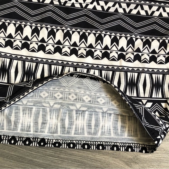 Modish tops - Picture 6 of 8